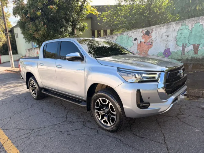 Toyota Hilux CD SRX 4X4 2.8 TDI 16V Diesel Aut. 2021