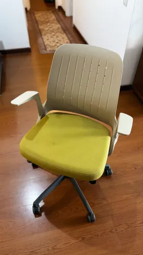 Cadeira Flexform My Chair verde e bege