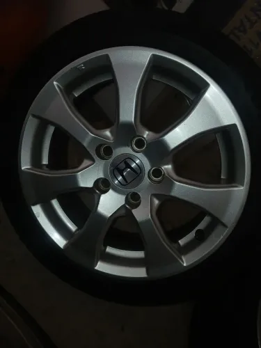 Rodas Civic + pneus novos