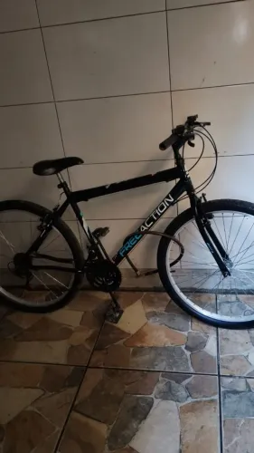 Vende-se uma bike nova