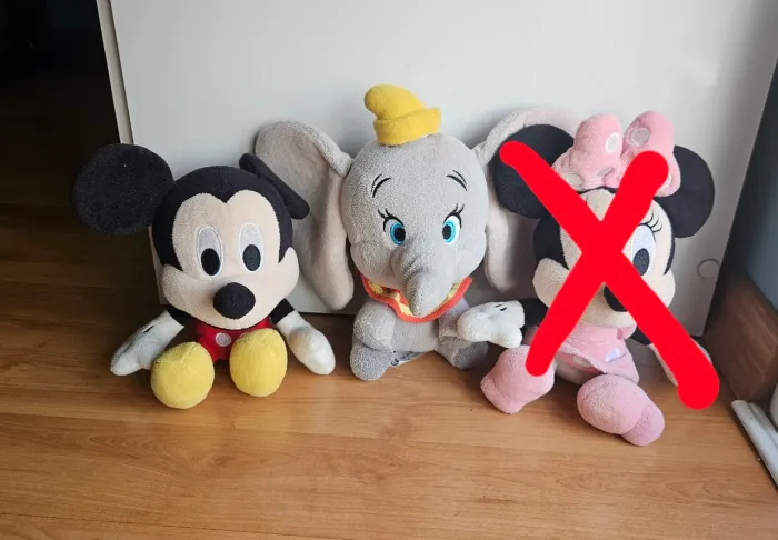 Pelúcias da Disney Mickey Mouse e Dumbo.