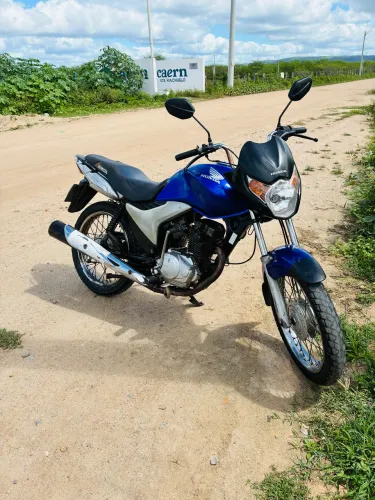 Moto Honda Titan 150 cara de gato 2009