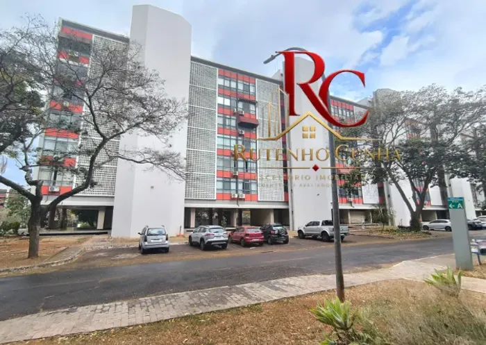 Alugo Ap 03 quartos sendo 01 suite com Closet SQN  307 Asa Norte