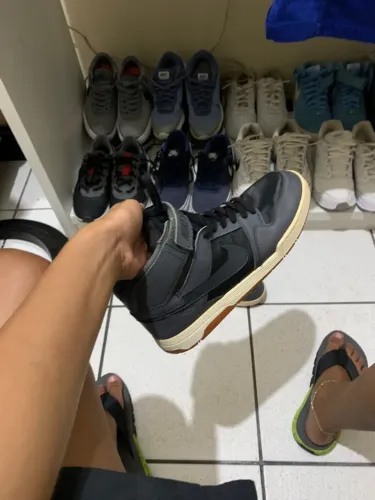 Tênis Nike Youth 7Y cinza couro preto tênis de skate atlético SB Mogan médio