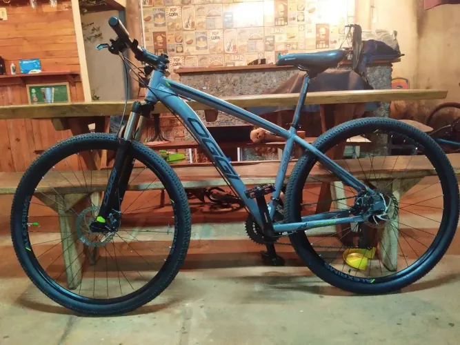 Bicicleta Oggi aro 29 Tam:17 semi nova