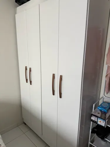 Guarda roupa Semi novo