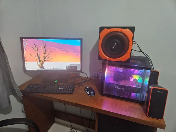 Monitor BenQ + Caixinha de son