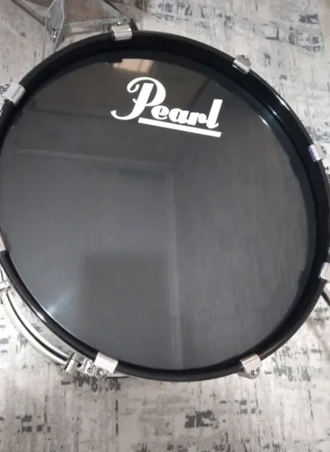 Pele de bumbo preta (resposta) 20" Pearl ProTone original, c/muffle abafador interno