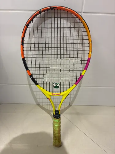 Raquete infantil Babolat Nadal 21?