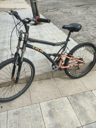 BICICLETA ARO 26 R$ 270,00