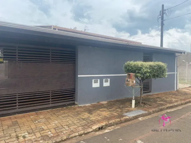 Casa com 2 dormitórios à venda, 156 m² por R$ 380.000,00 - Vila Santa Maria - Leme/SP