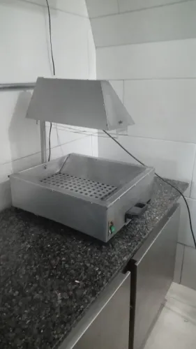 CONSERVADORA DE ALIMENTOS EM INOX 2 lâmpadas infravermelho com gaveta para resíduos.
