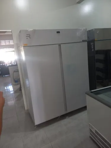 MINI CAMARA FRIA REFRIMATE 2 PORTA S- NOVO