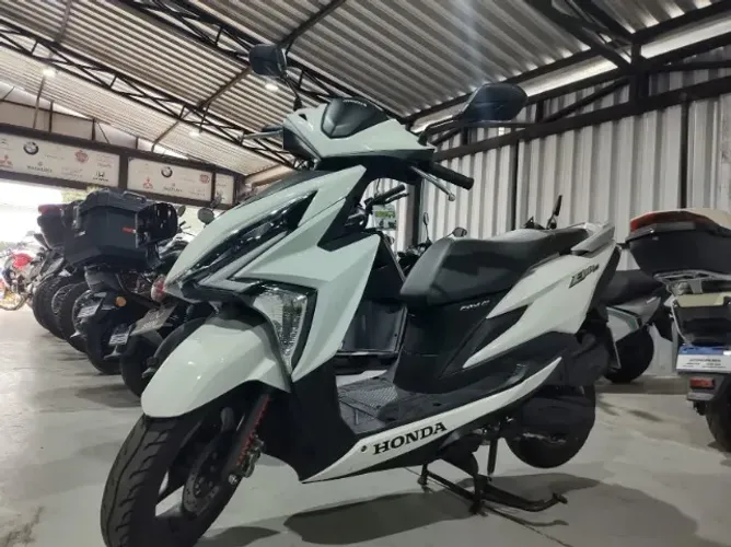 Honda ELITE 125 2019 Única dona, Novíssima e com Baixo km!!