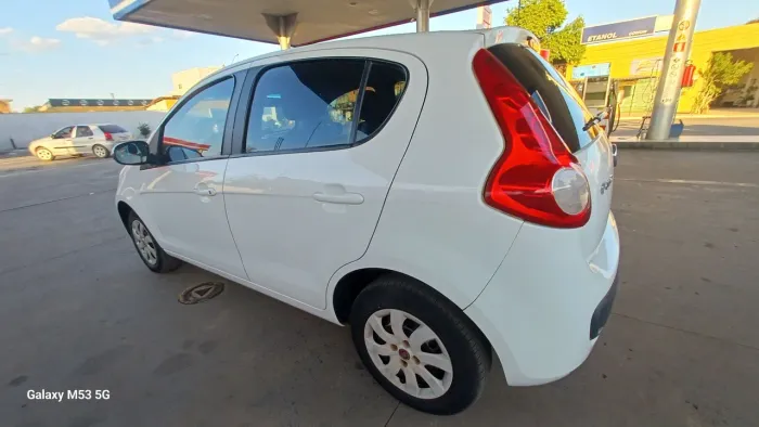 Fiat Palio Attractive 1.0 EVO Fire Flex 8V 5P 2014
