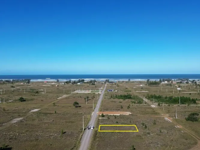 Terreno frente norte bairro Nova Torres