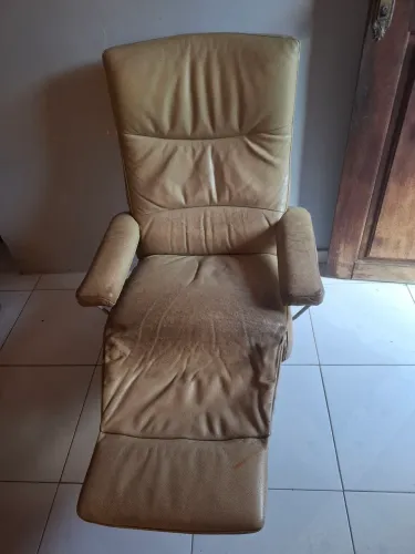Poltrona reclinável couro legitimo