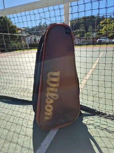 Raqueteira Wilson Super Tour Pro Staff V14 X9 Preta e Marrom