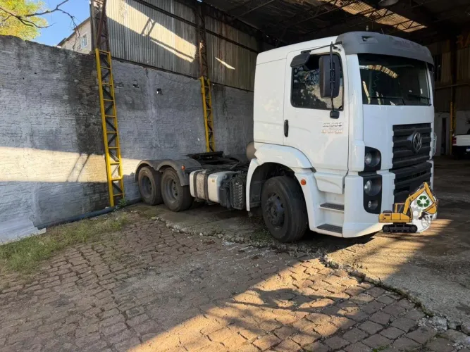 Vw. 25 360. Consteletion cavalo. Truck. 455 mil km.