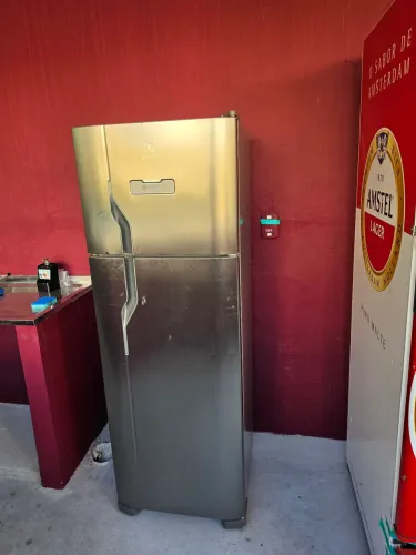 VENDO Geladeira Electrolux Inox TF39S