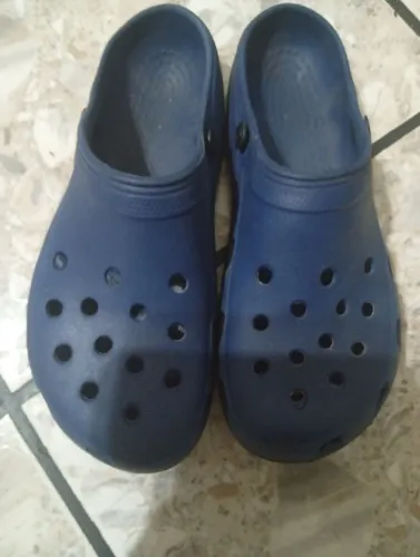 Crocs Cáliga 39