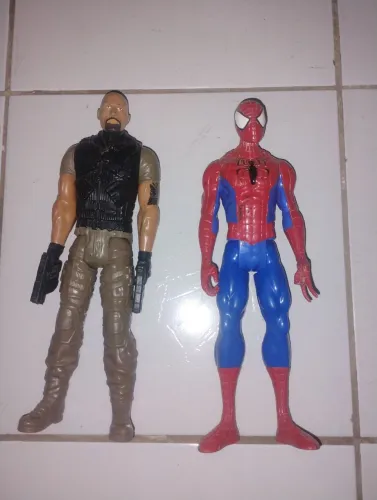 Bonecos do homem aranha doThe rock