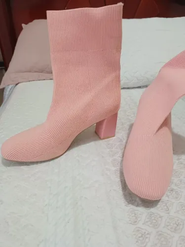 Bota meia Rosa bebê tamanho 37. Usado uma vez