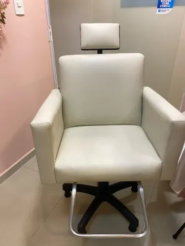 CADEIRA DE SALÃO