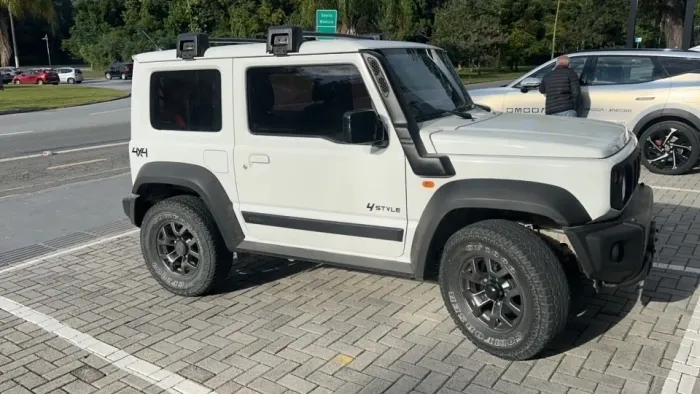 Suzuki Jimny Sierra 4style 1.5 16V AUT 2021