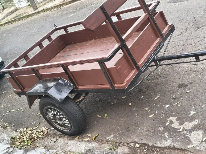 Carretinha fazendinha reforçada 