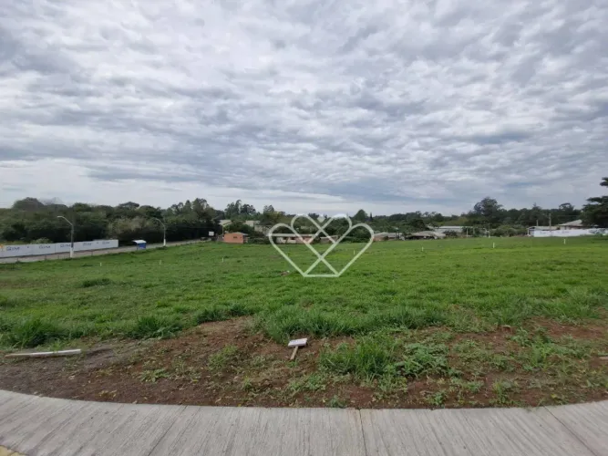 Terreno à venda no bairro Santo Antônio em Gravataí com 270m²