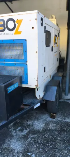 Gerador de Energia FG Wilson - 75 kVA - 100L