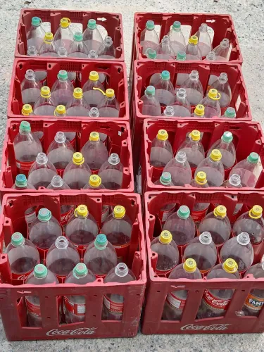  caixa de coca cola retornável com 9 garrafas 