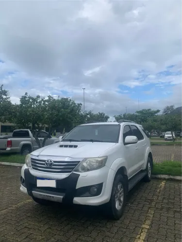 Toyota Hilux SW4 SRV D4-d 4X4 3.0 TDI Dies. AUT 2013
