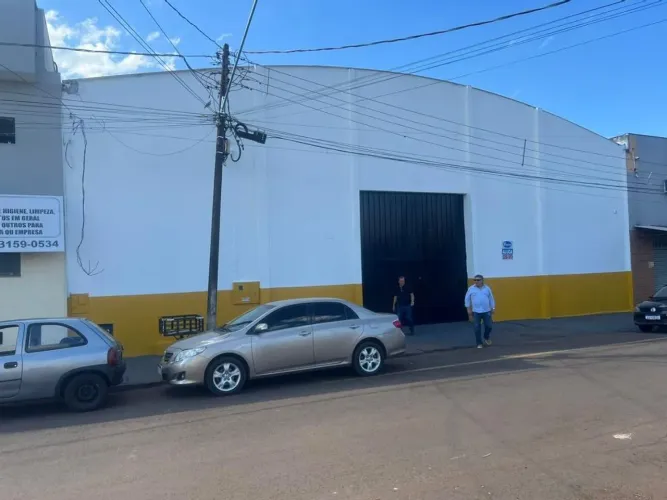 Barracão para locação, excelente estrutura de 800 m² por R$ 9.600/mês próximo a BR-369 Ja