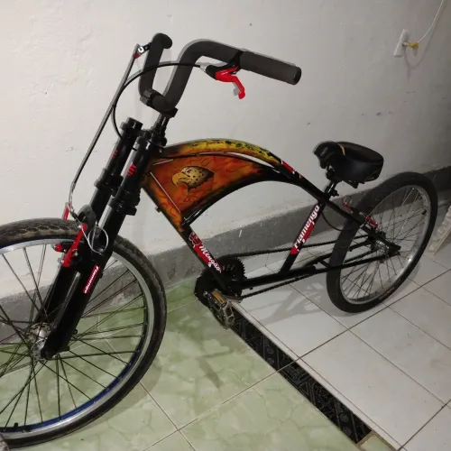Bicicleta grande relíquia 