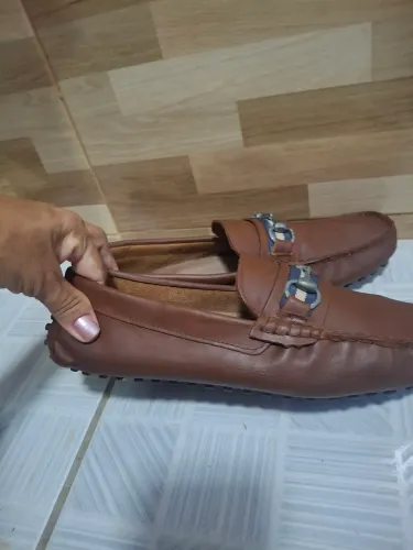 Vendo sapatenis masculino todo em couro tamanho 40
