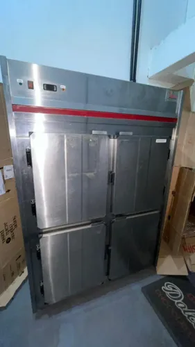 Geladeira Comercial refrigerador inox 04 portas semi-novo