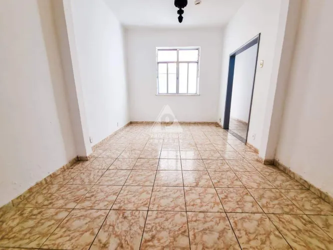 Apartamento à Venda em Botafogo 2 quartos com área externa