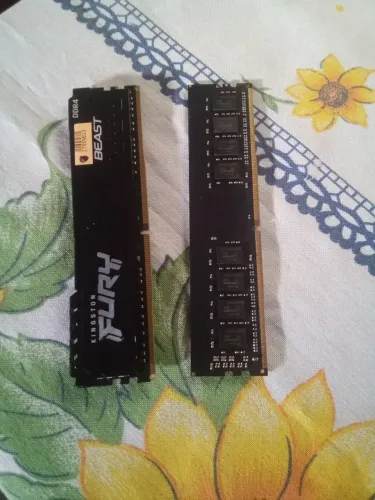 Memórias ram ddr4 16gb Kingston e kllisre