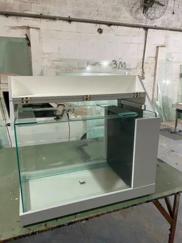 Aquário HACK 90x50x50 - 8mm com movel de mdf