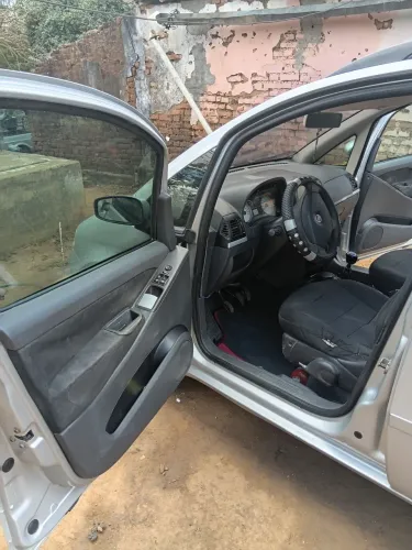 Fiat Idea ELX 1.4 MPI Fire Flex 8V 5P 2010