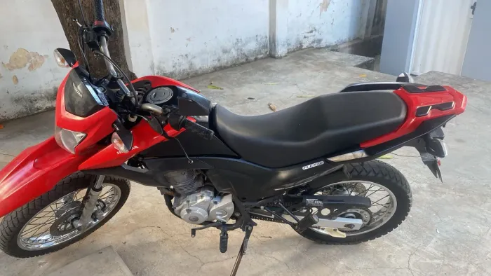 Moto filé pra vender rapido
