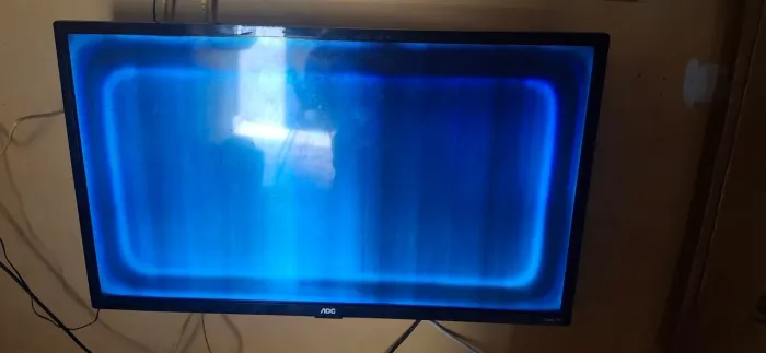 Televisao roku 32 com defeito para retirada de pecas