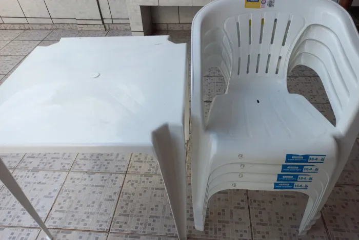 Mesa e Cadeiras Tramontina