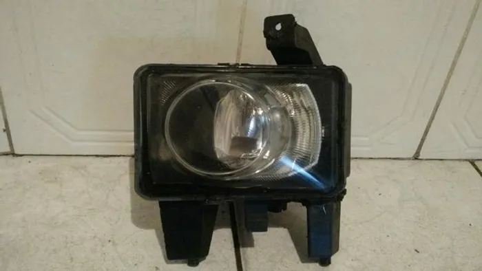 Farol de milha lado esquerdo Chevrolet Vectra Agile