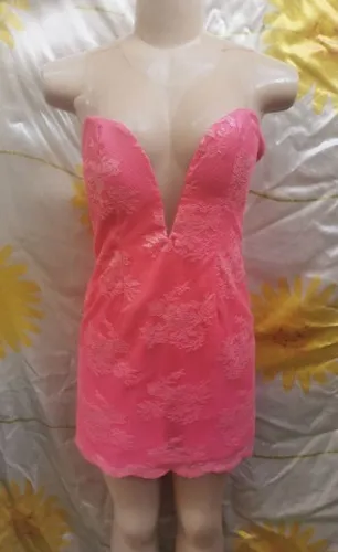 Vestido festa renda e Tule Decotado tam g