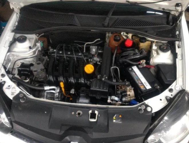 sucata renault clio 2014/2015