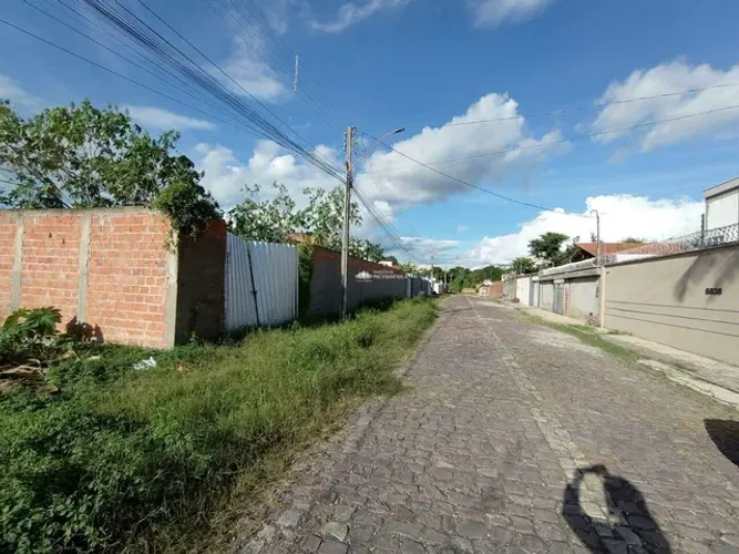 R. DONÁ PRISCILA ALMEIDA - BAIRRO; GURUPI
