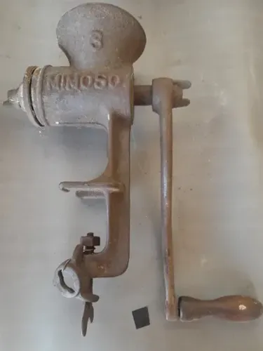 Moedor de Carne ''Mimoso'' n. 8